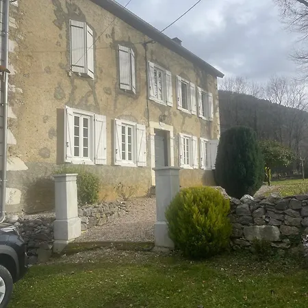Сasa de vacaciones La Maison Du Barail *